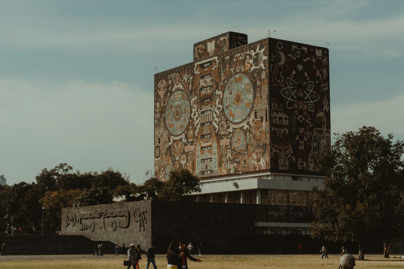 La Biblioteca Central de Ciudad Universitaria, UNAM
